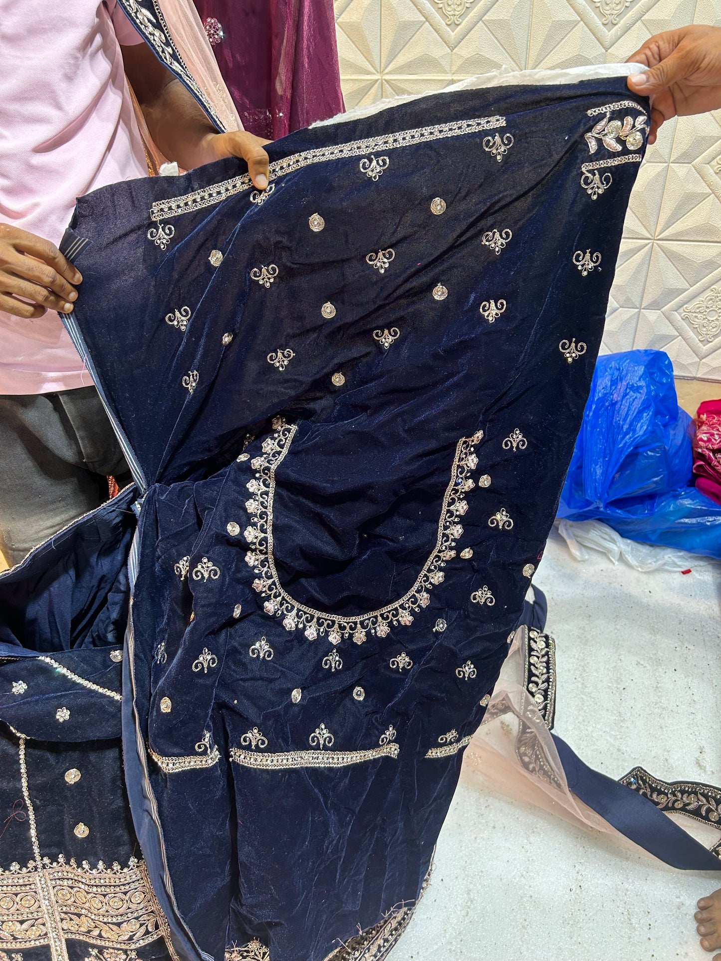 الأزرق الداكن سابيازاتشي ليهينجا