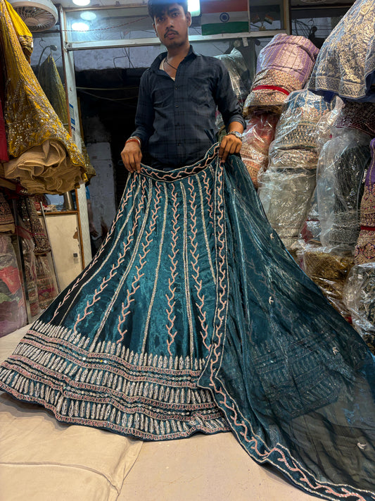 Fabuloso lehenga azul cielo