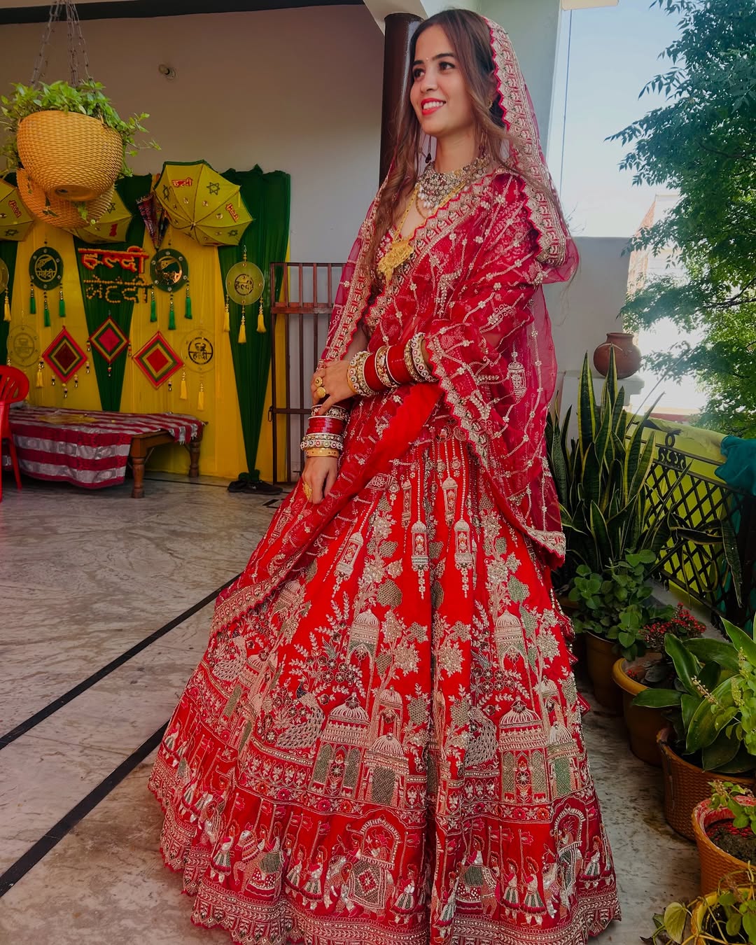 Khoobsurat Rani pink Double duptta Velvet Bridal Lehenga