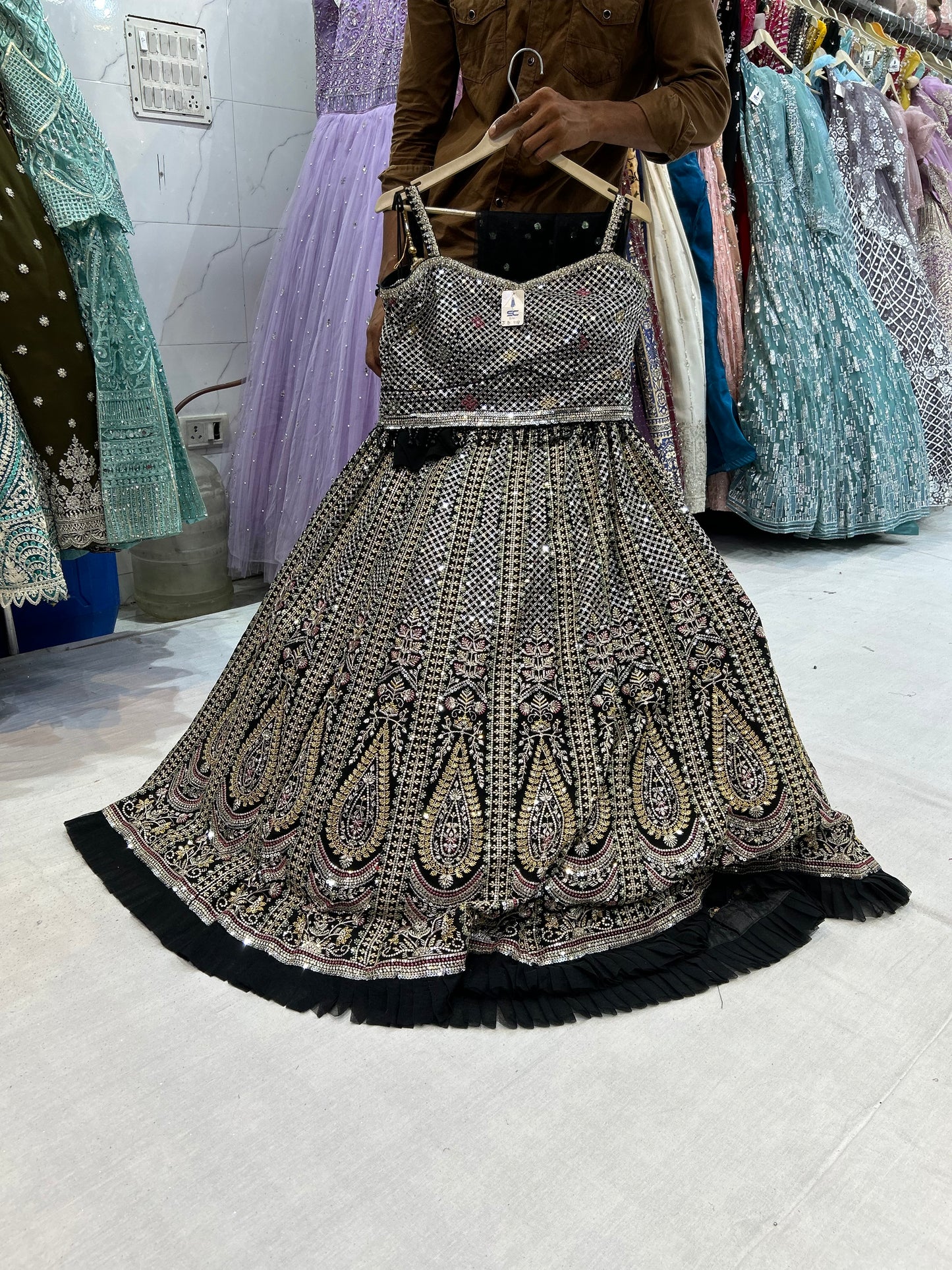 lehenga الأسود رهيبة