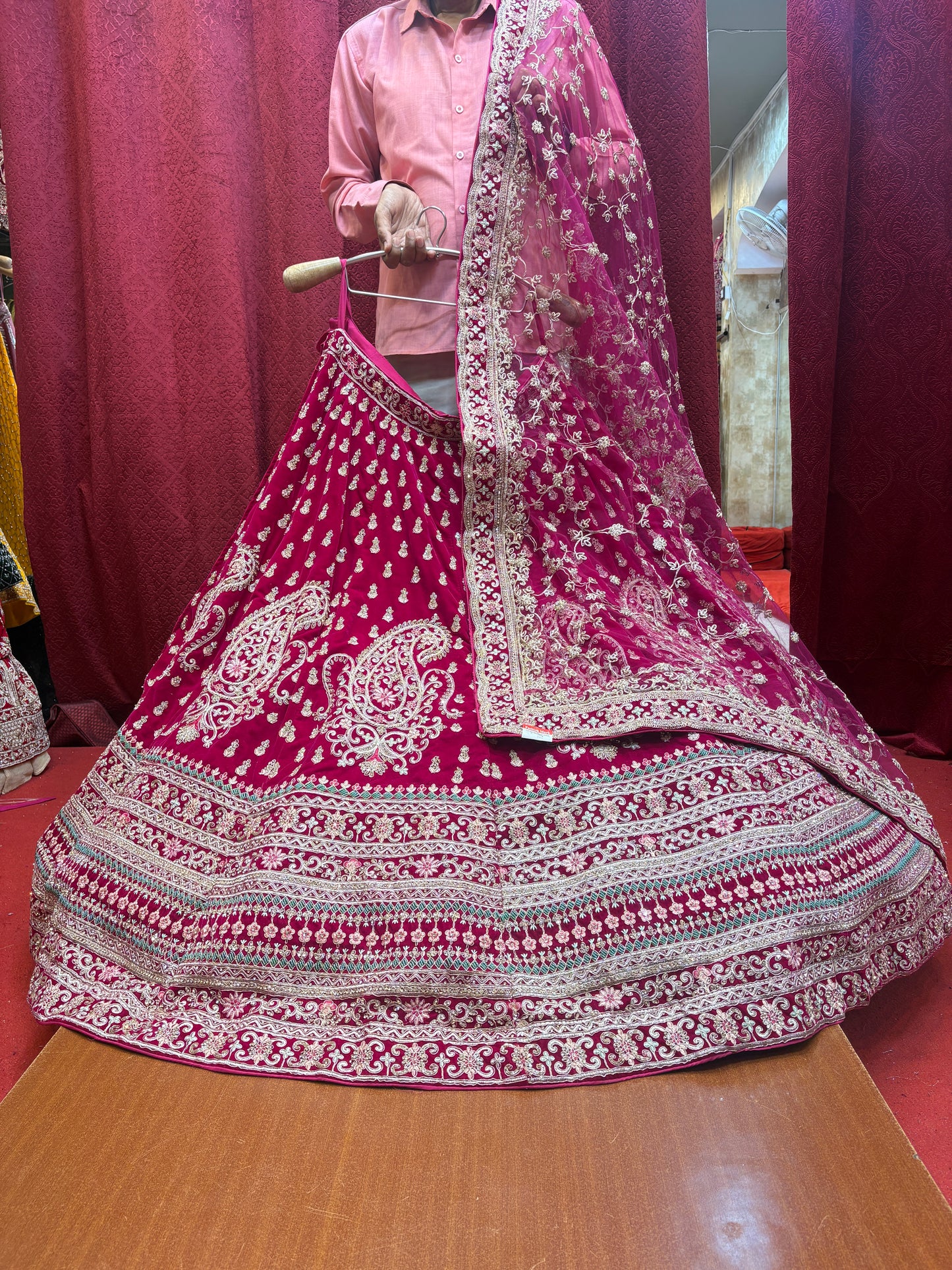 Khoobsurat Rani pink handwork bridal Lehenga
