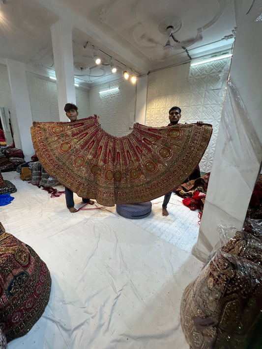 جميلة الطاووس الظلام راني الوردي ليهينجا