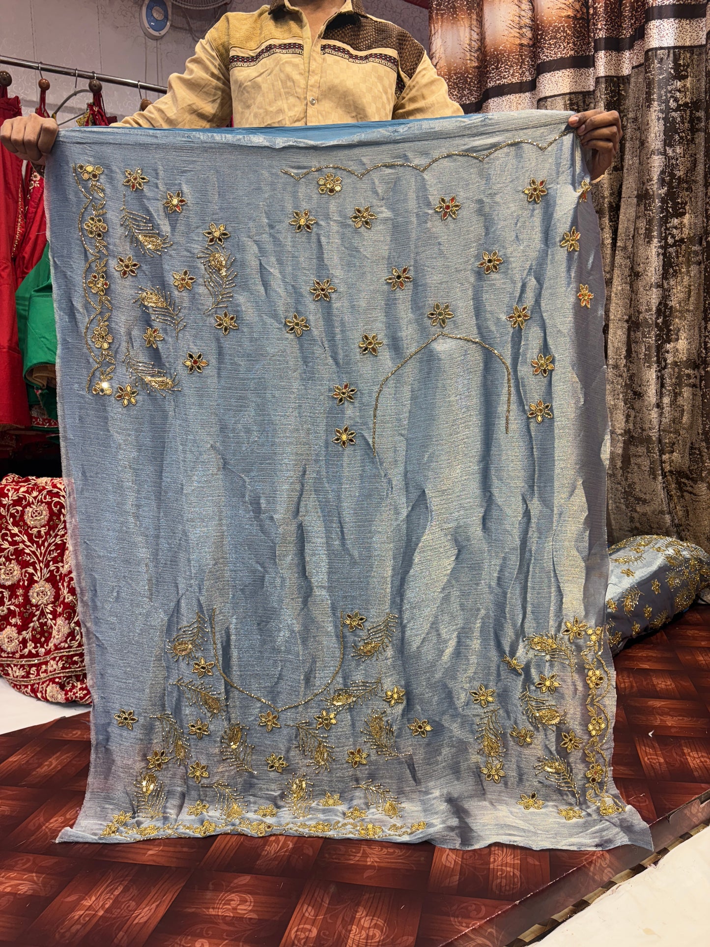 Atractiva lehenga de novia azul cielo