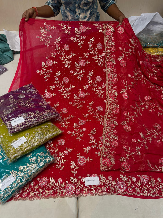 بدلة سيدات حمراء جميلة