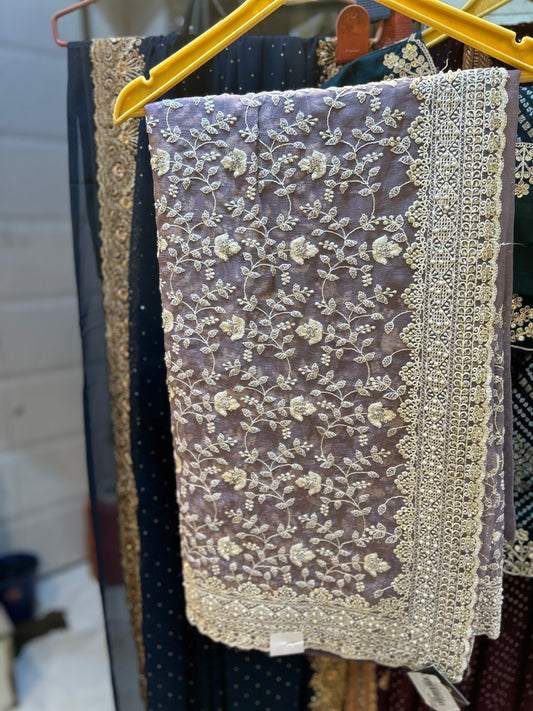 Tremendous lilac purple pink Saree