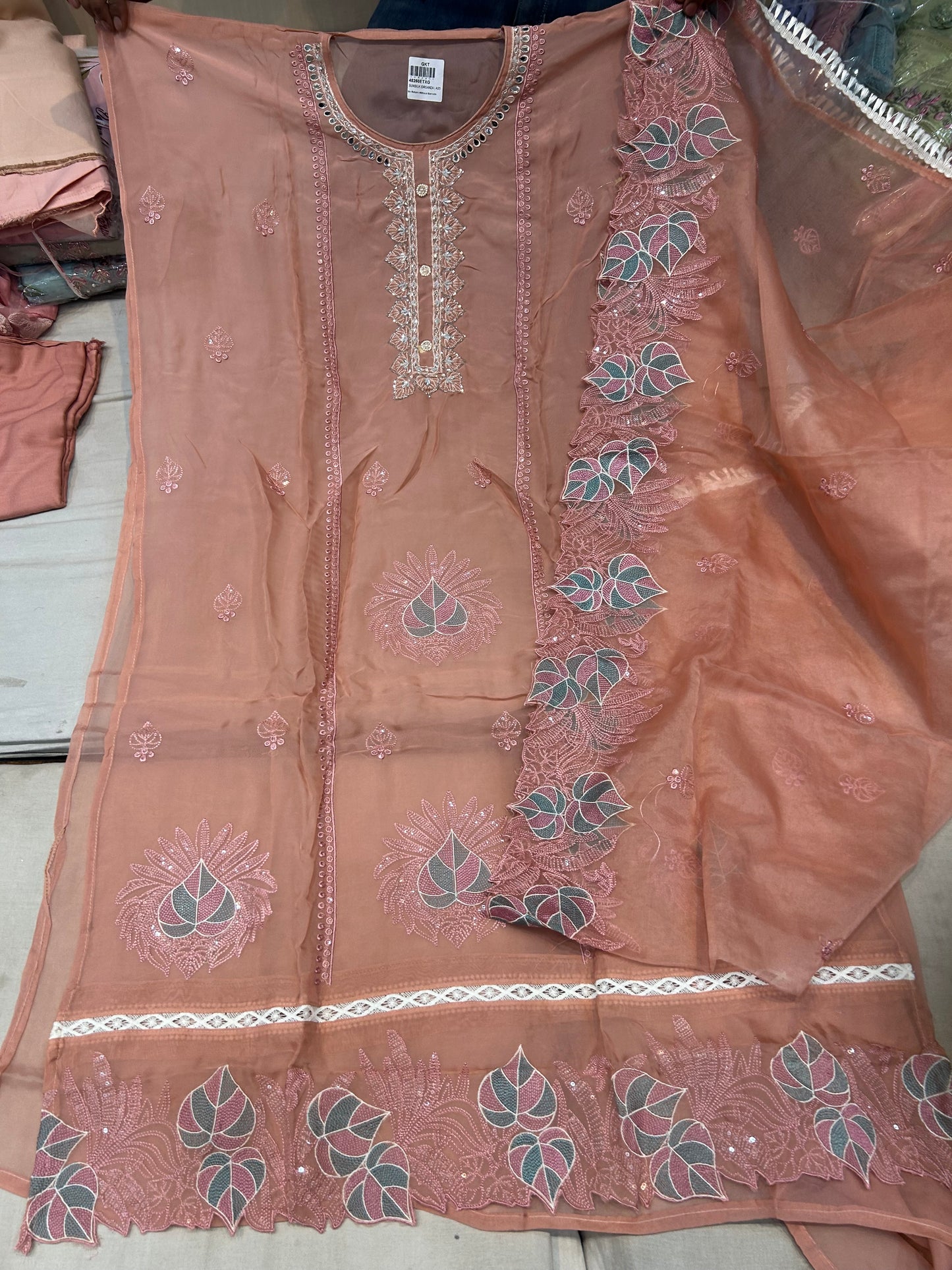 Pink Gajab Unstitched Suit 😍