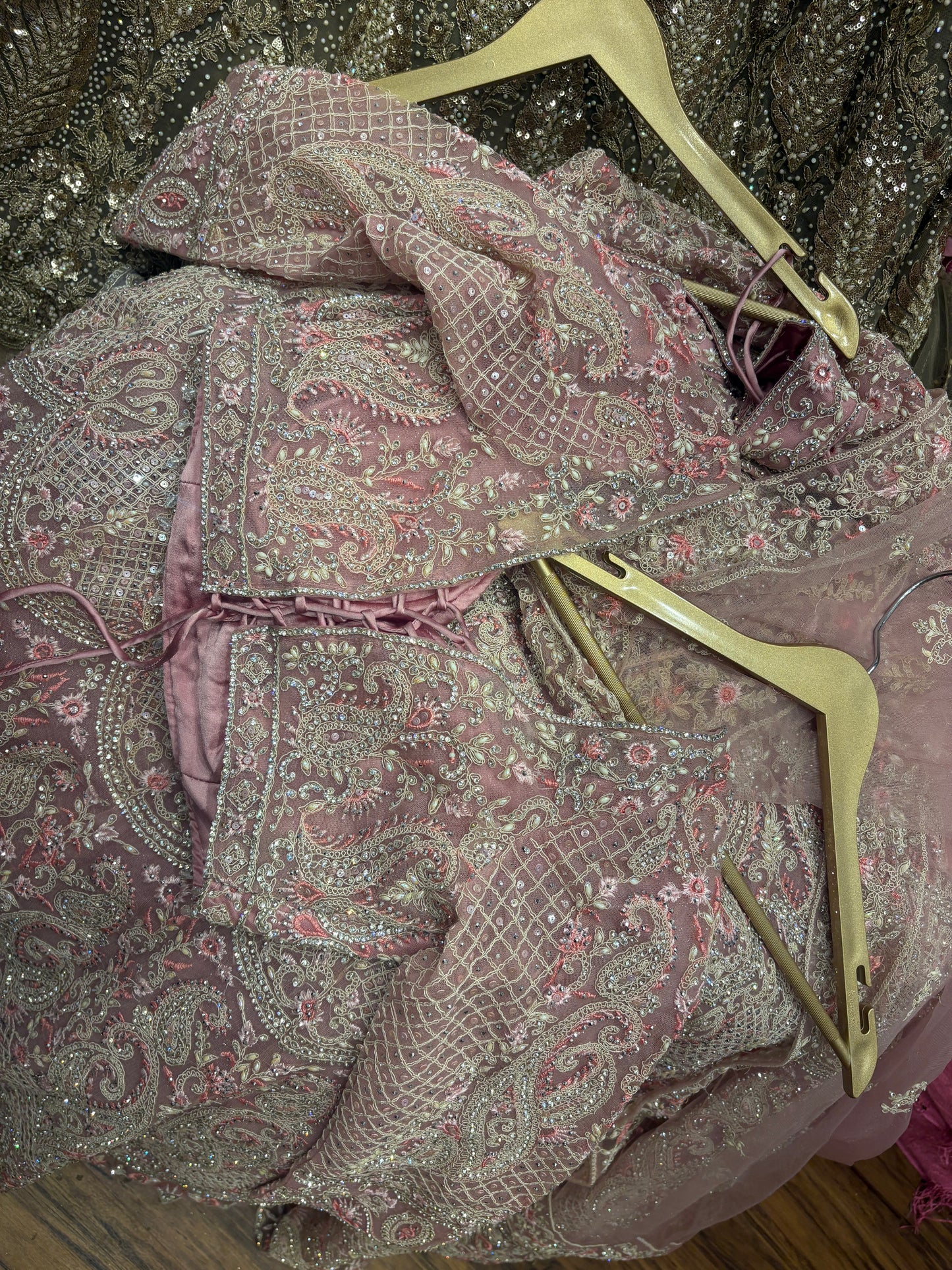 Encantador top corto rosa Lehenga