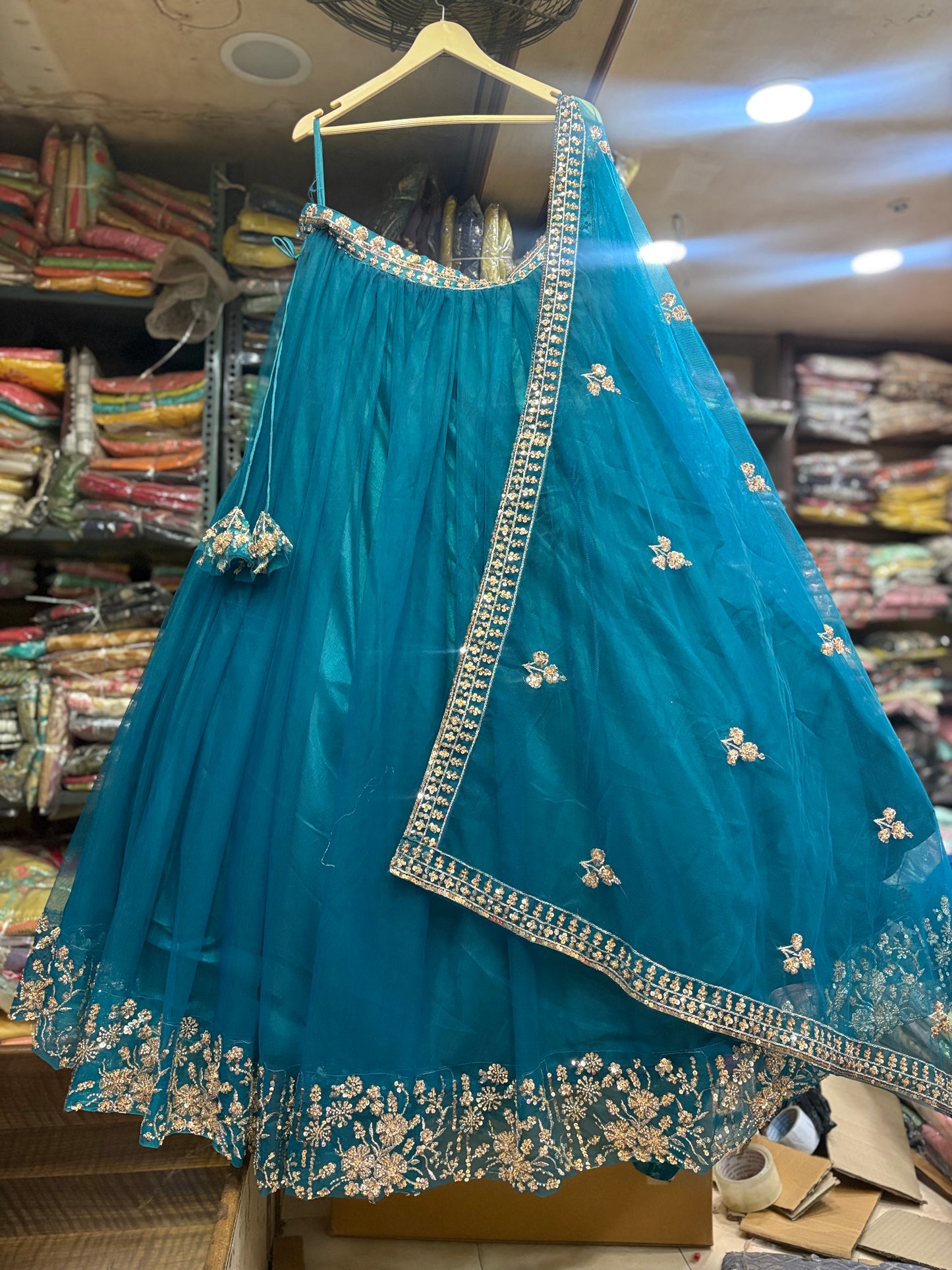 فستان العروس المسلمة الأزرق المذهل Farshi garara
