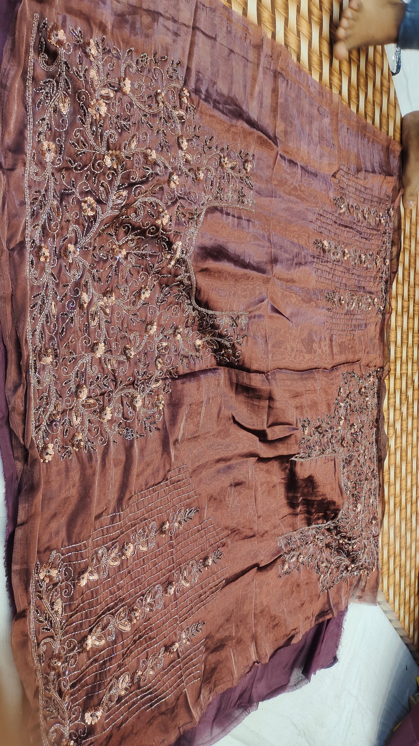 العمل اليدوي الثقيل Lehenga