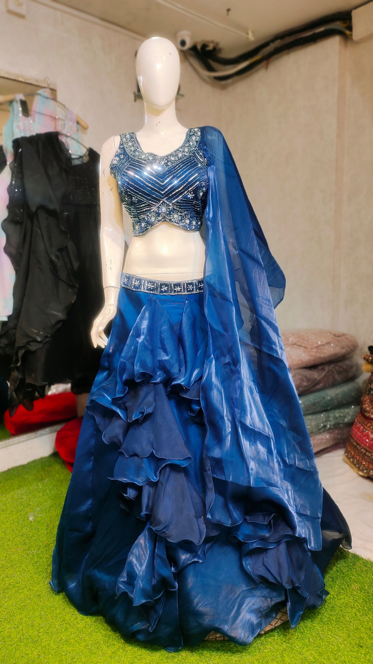 सुंदर परिधान