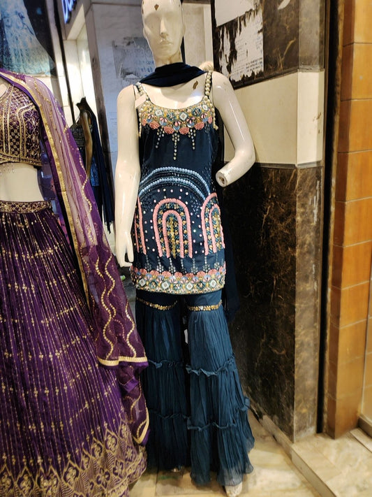 جميل البنفسجي الأرجواني ليهينجا