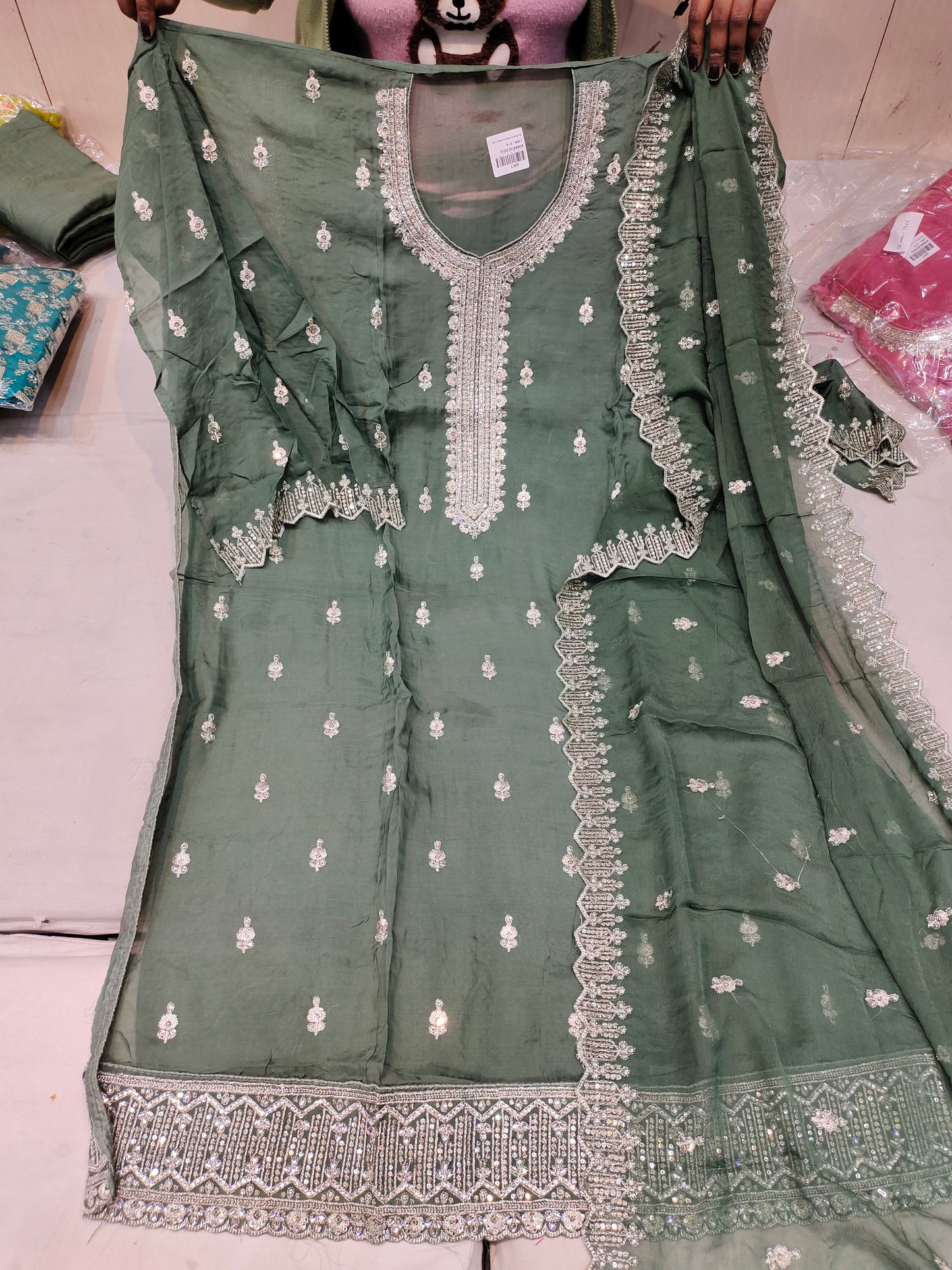 Green booty Designer Unstitched Suit