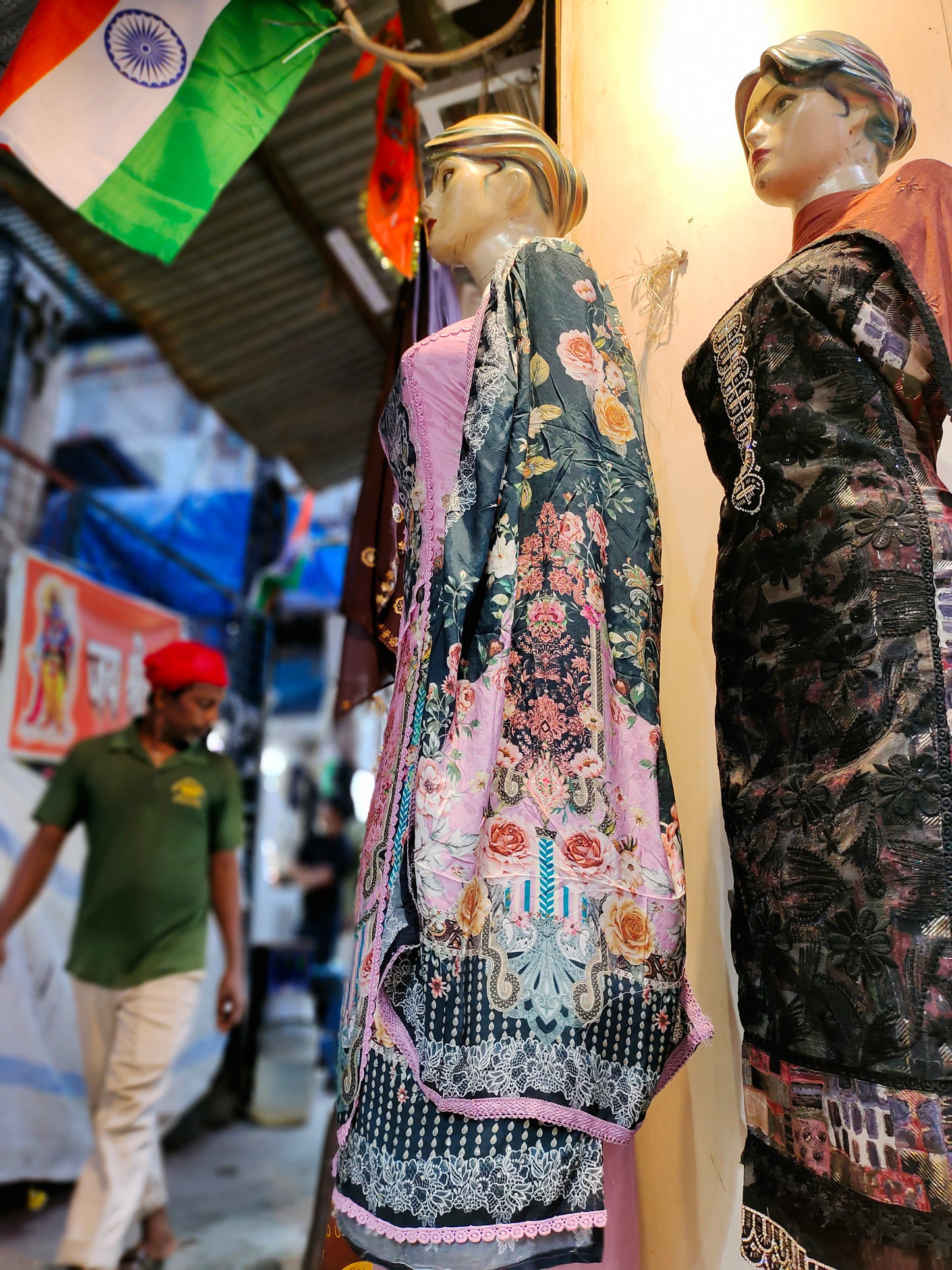 بدلة رائعة للسيدات السود