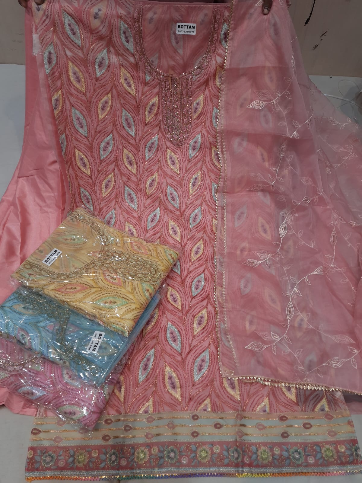 Hermoso vestido de traje Salwar sin coser para mujer con estampado de hojas rosas (talla única)