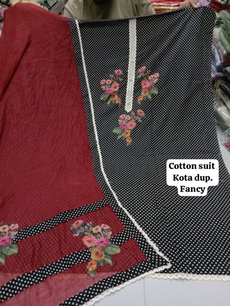 कुछ अलग काले सूती महिलाओं के बिना सिले सलवार सूट ड्रेस सामग्री (मुक्त आकार)