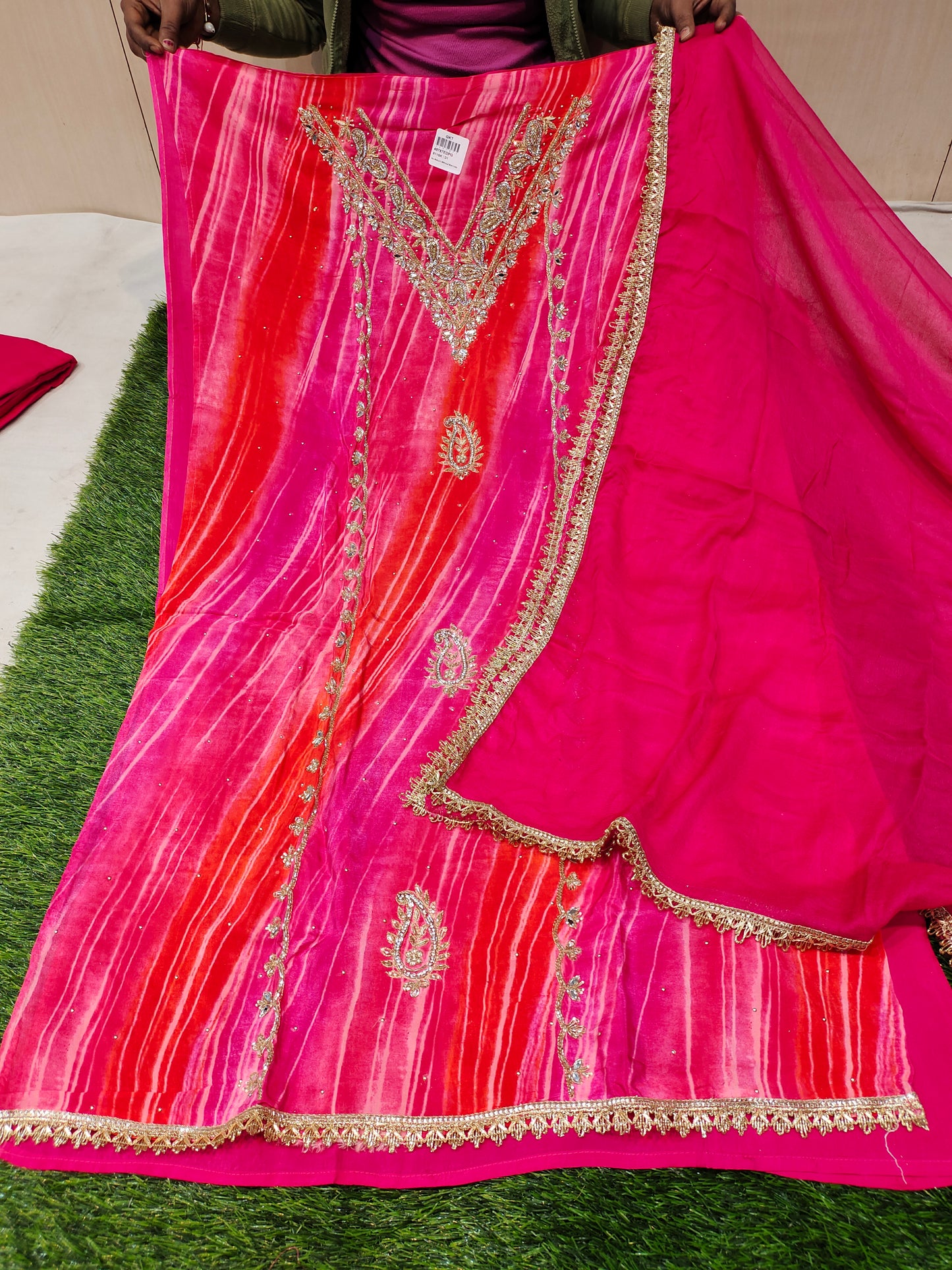 Awesome pink Unstitched suit ( free size )