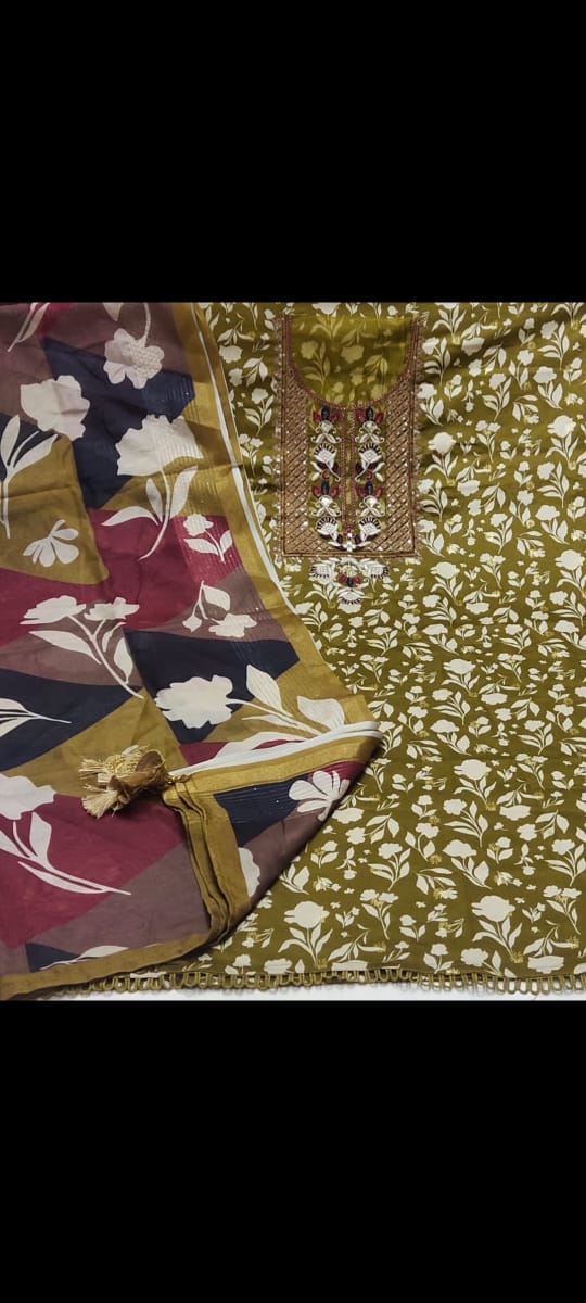 Hermoso traje amarillo mostaza sin coser (talla única)