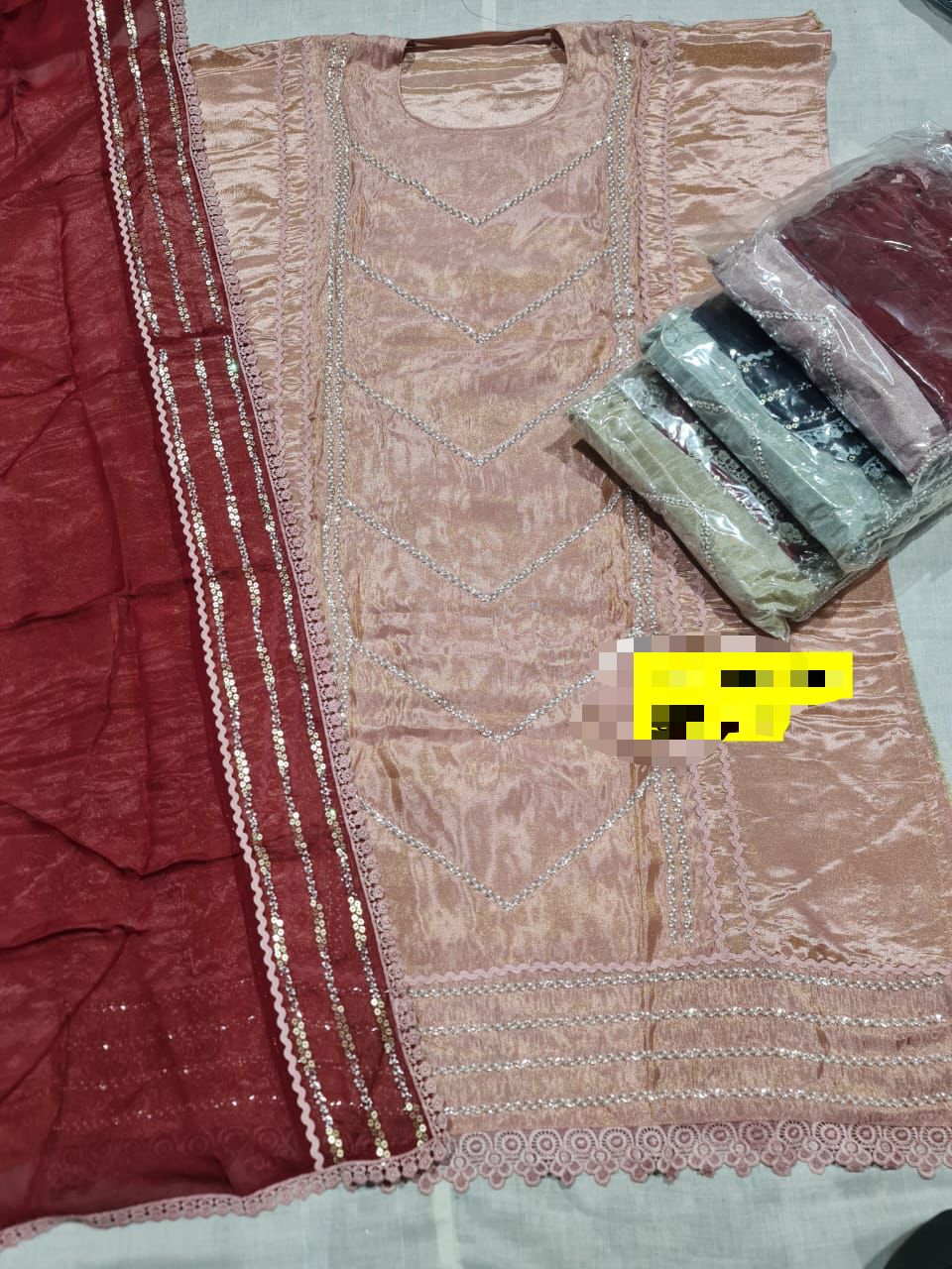 Gorgeous pink Unstitched suit ( free size )