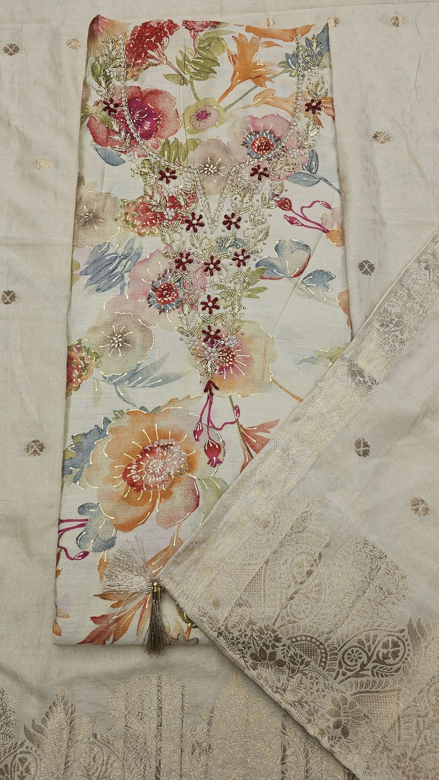 Eye catching off white Unstitched suit ( free size )