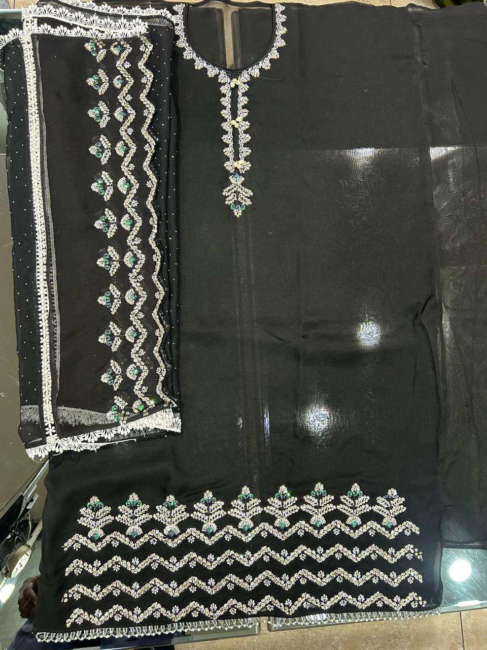 Atractivo traje negro sin costuras (talla única)