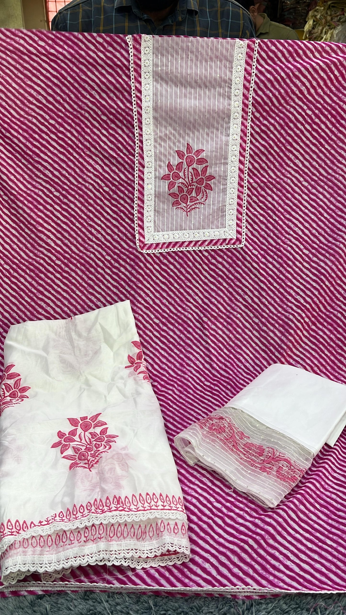 Fabulous pink Unstitched suit ( free size )