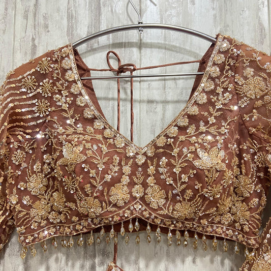 16 kali Heavy work Tremendous Beige crop top Lehenga