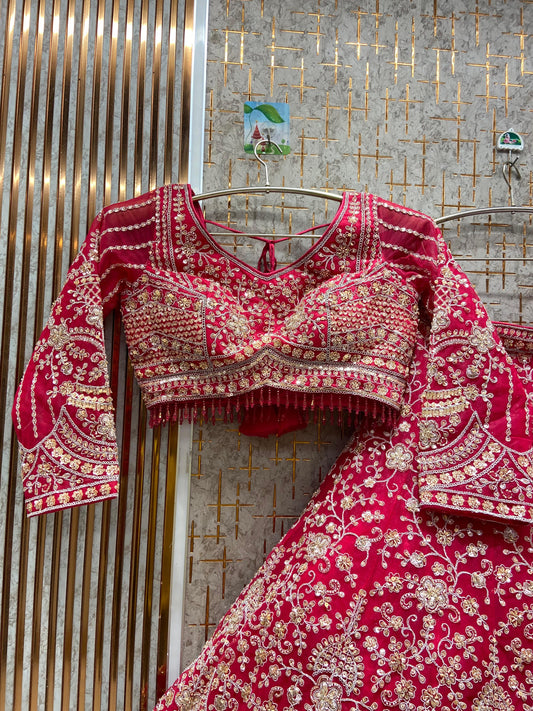 Tremendous Hot pink Crop top Lehenga