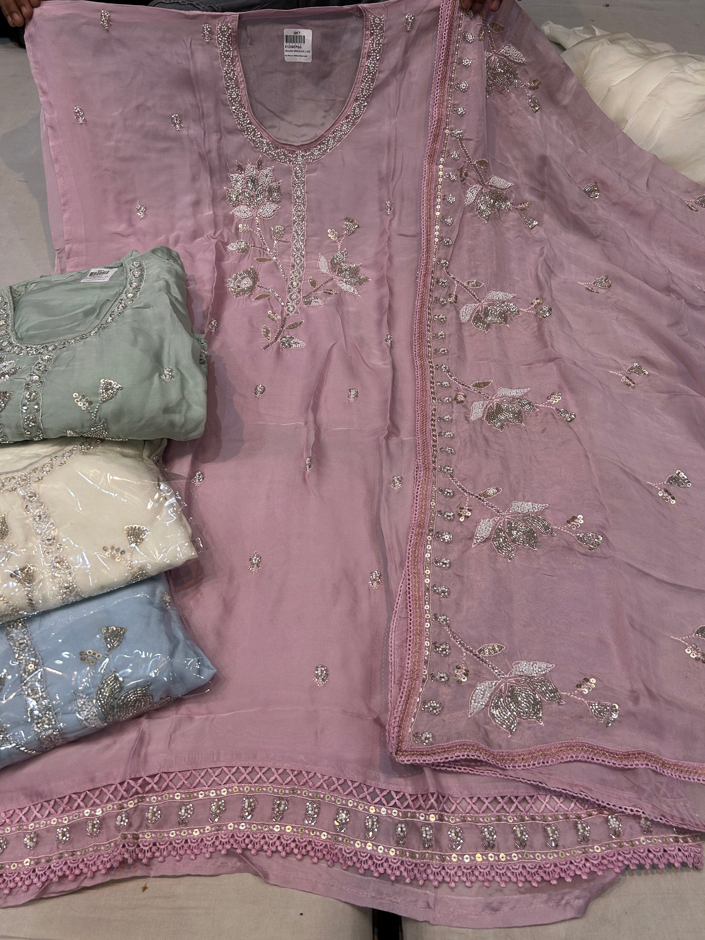 Pink handwork Unstitch Salwar suit (free size)