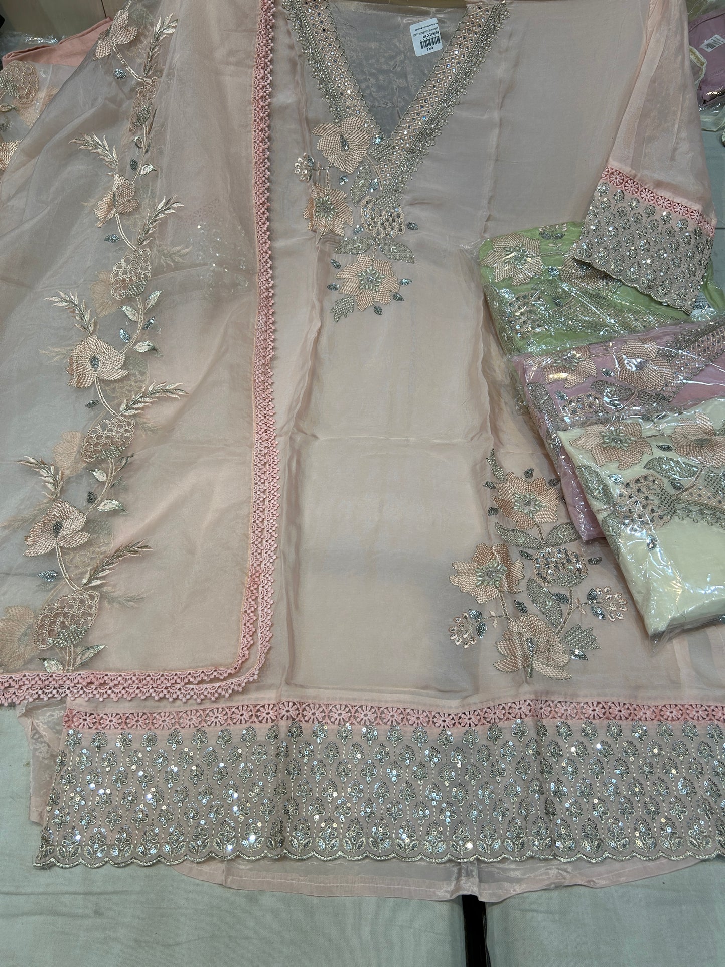 Baby Pink handwork Unstitch Salwar suit (free size)