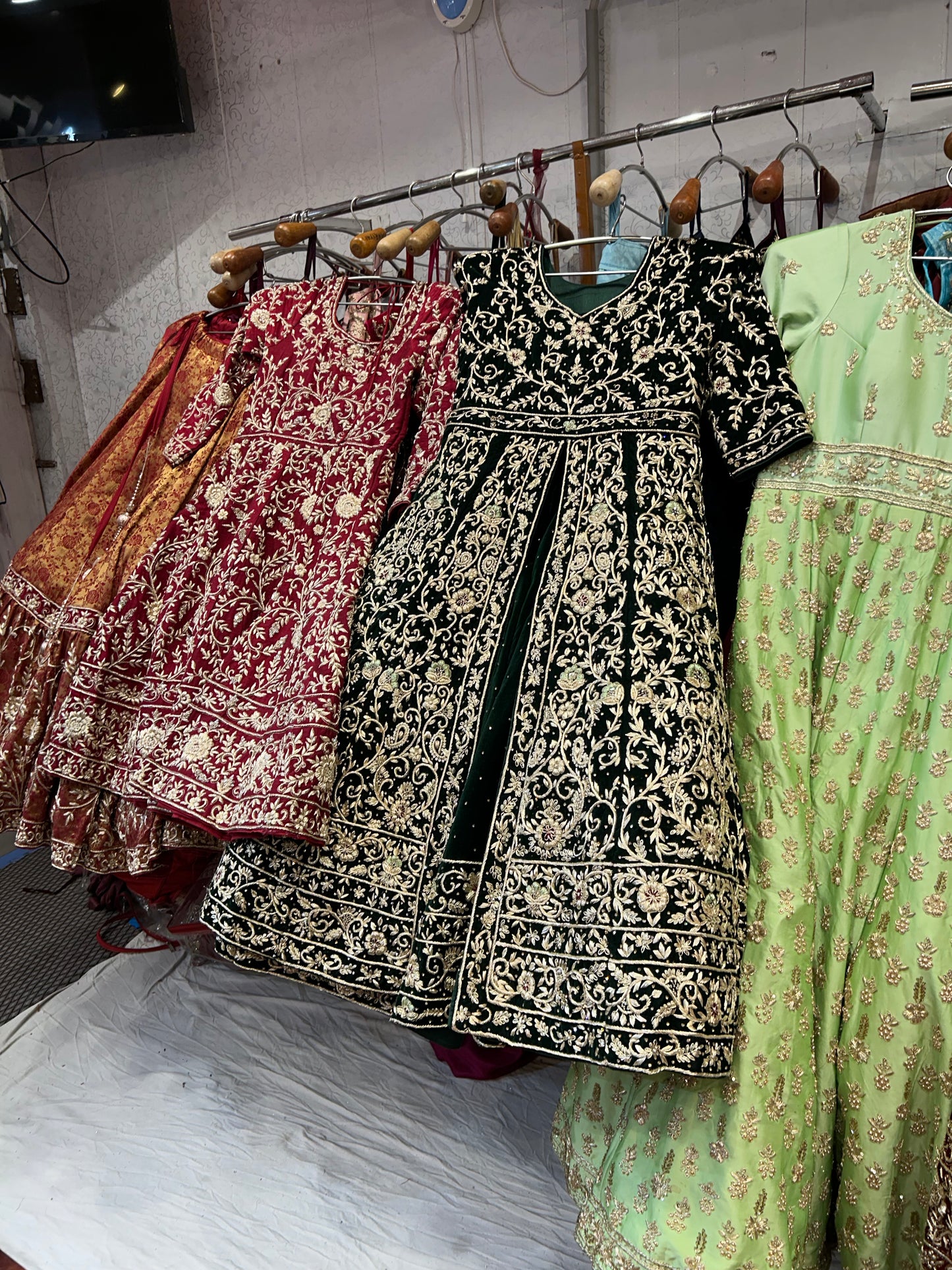 Fantastic green Peplum long Dress Farshi Gaharara Pakistani Bridal Dress Muslim Special