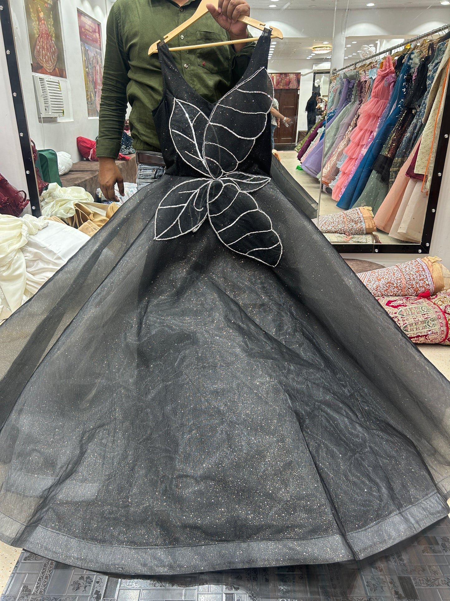 तितली पोशाक