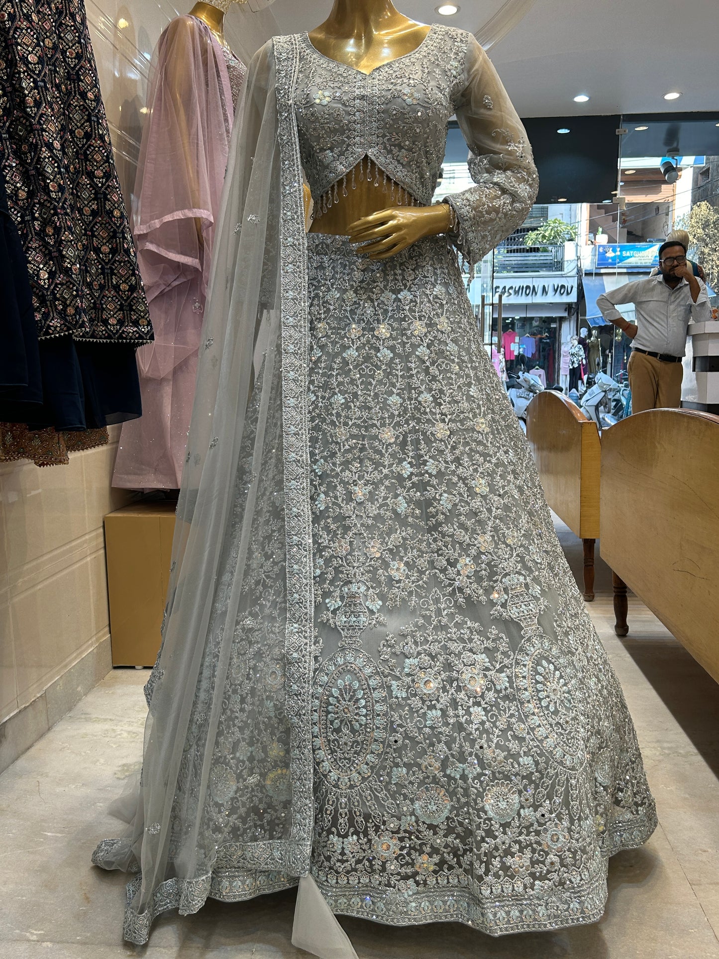 Guau Lehenga
