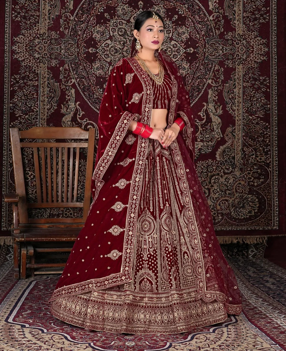 Atractiva lehenga nupcial duptta doble color granate
