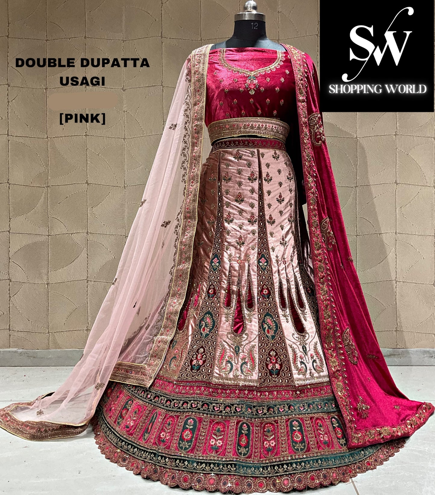Preciosa lehenga de novia de color rosa con doble duptta