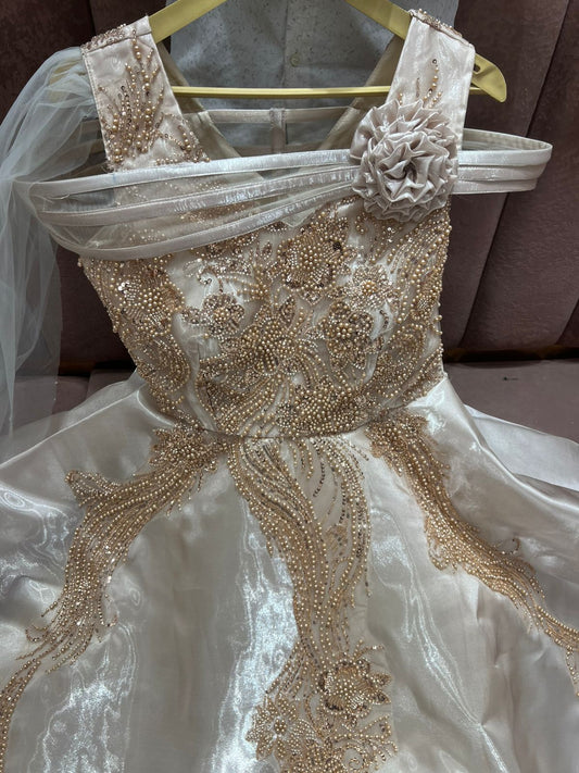 Black Gown - Shopping World