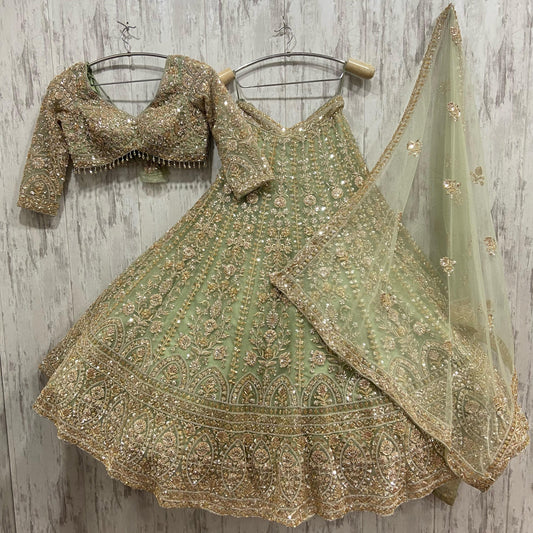 Awesome goden Chiku crop top Lehenga