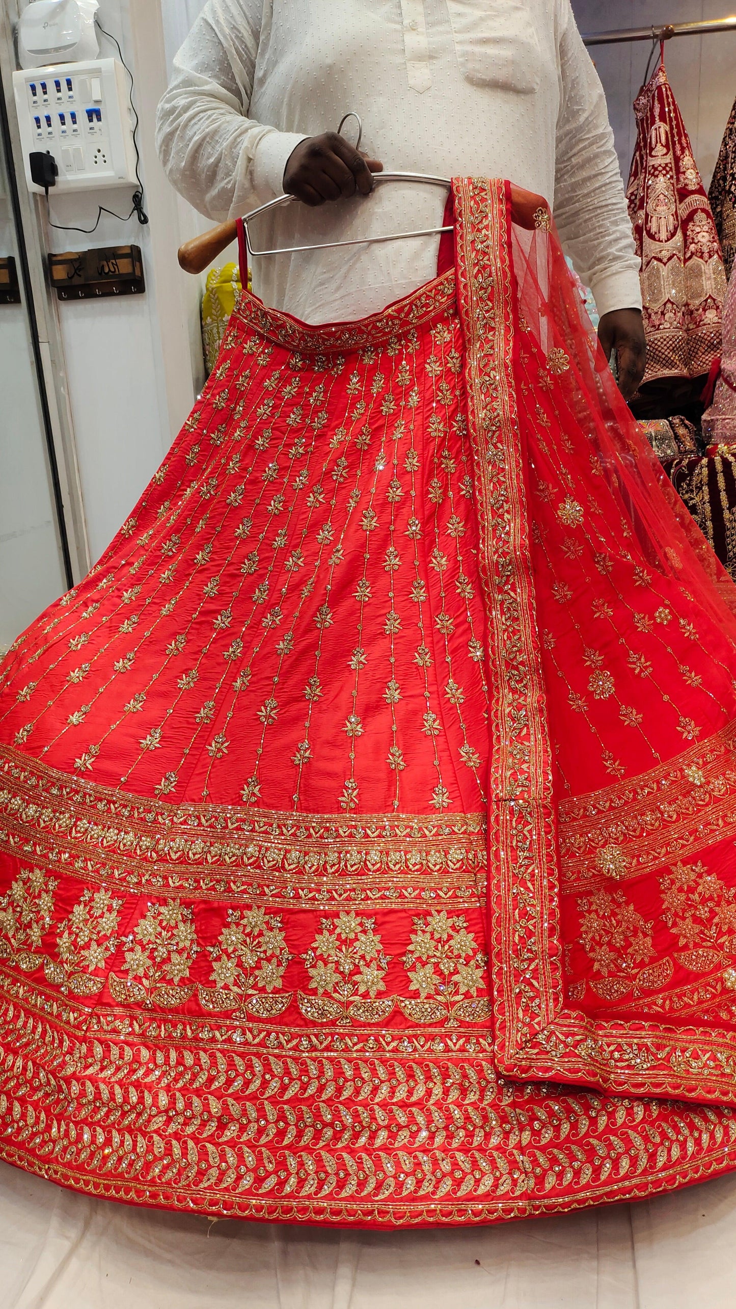 Lehenga de diseñador de color naranja