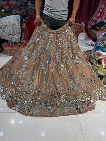गोल्डन पीच मिरर हैंडवर्क लहंगा