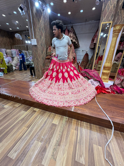 रानी गुलाबी ब्राइडल लहंगा