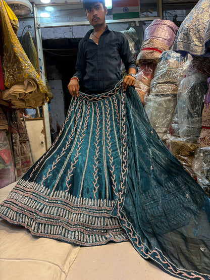 Fabuloso lehenga azul cielo