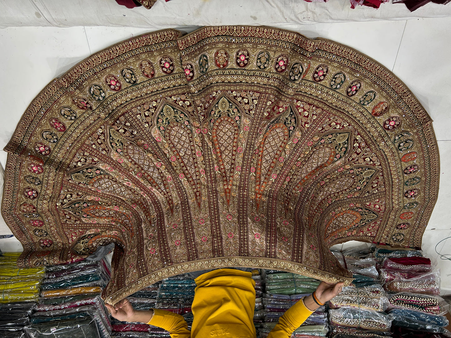 مدهش العاج المارون مزدوج دوبتا ليهينجا