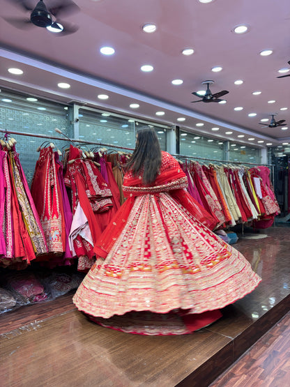 Lehenga nupcial roja de diseñador