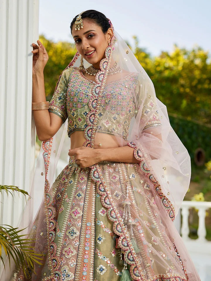 PDP Satén Lentejuelas bordado Semi-Cosido Lavanda mutli color Mehendi Verde Lehenga choli