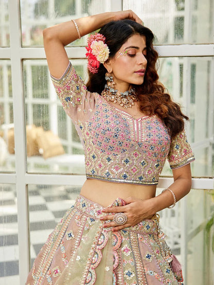 PDP Satén Lentejuelas bordado Semi-Cosido Lavanda mutli color Mehendi Verde Lehenga choli