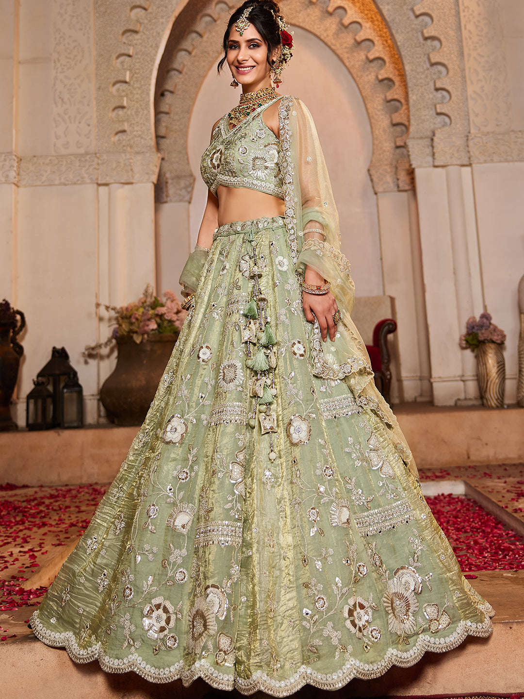 Lehenga verde llamativa