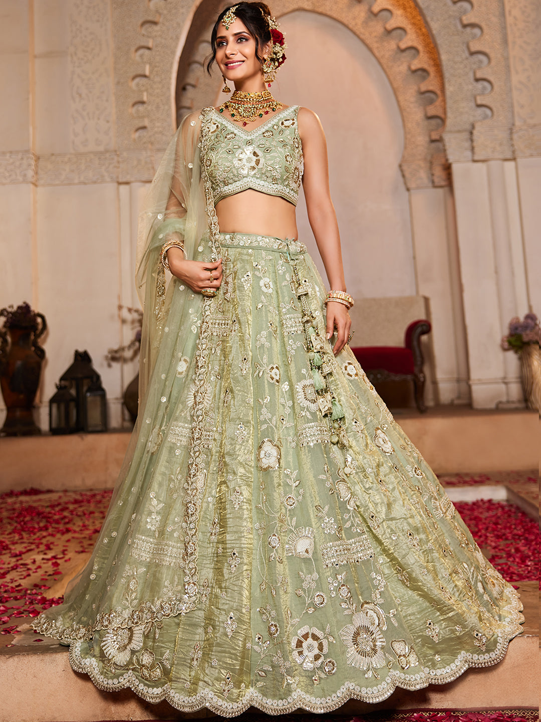 Lehenga verde llamativa
