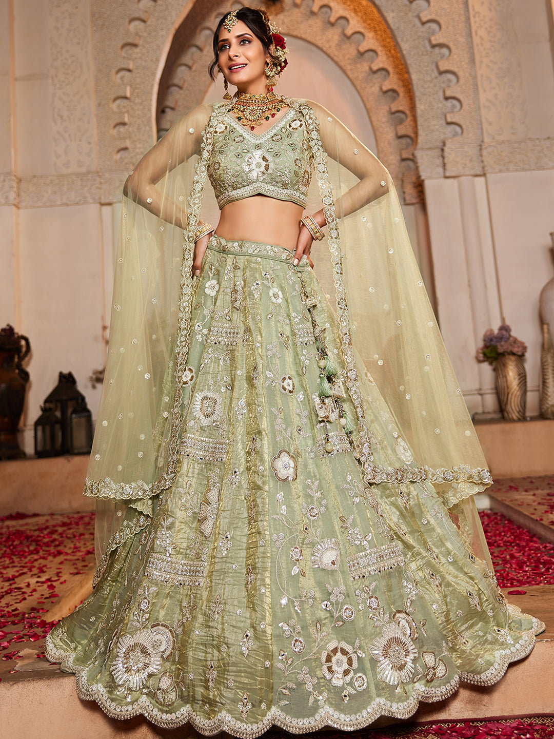Lehenga verde llamativa