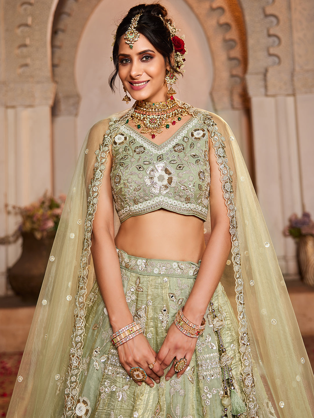 Lehenga verde llamativa