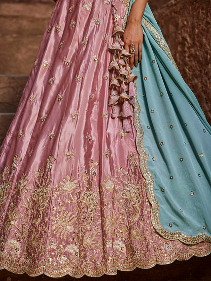 Lehenga de diseño de color rosa lila