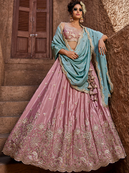 Lehenga de diseño de color rosa lila